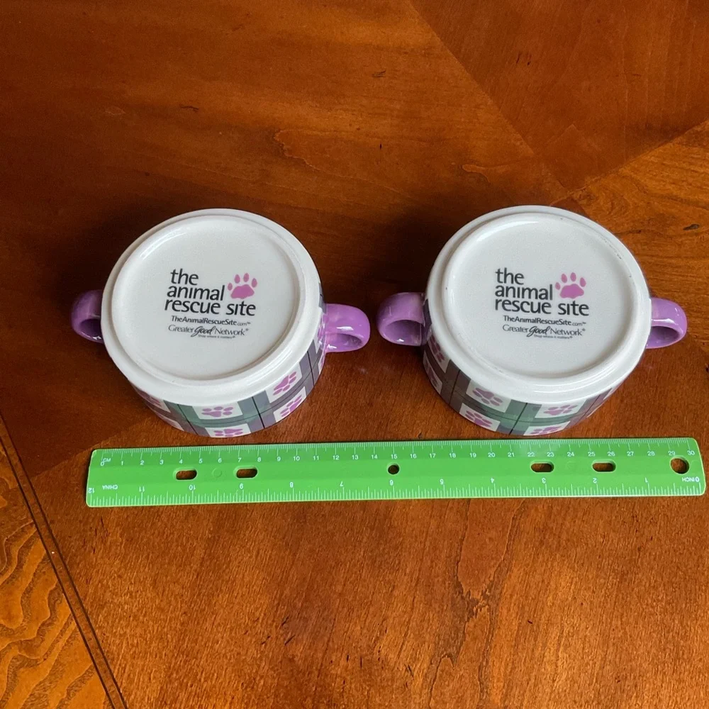 Dog or Cat Food / Water Bowls, Small w handles, light purple paw prints ADORABLE